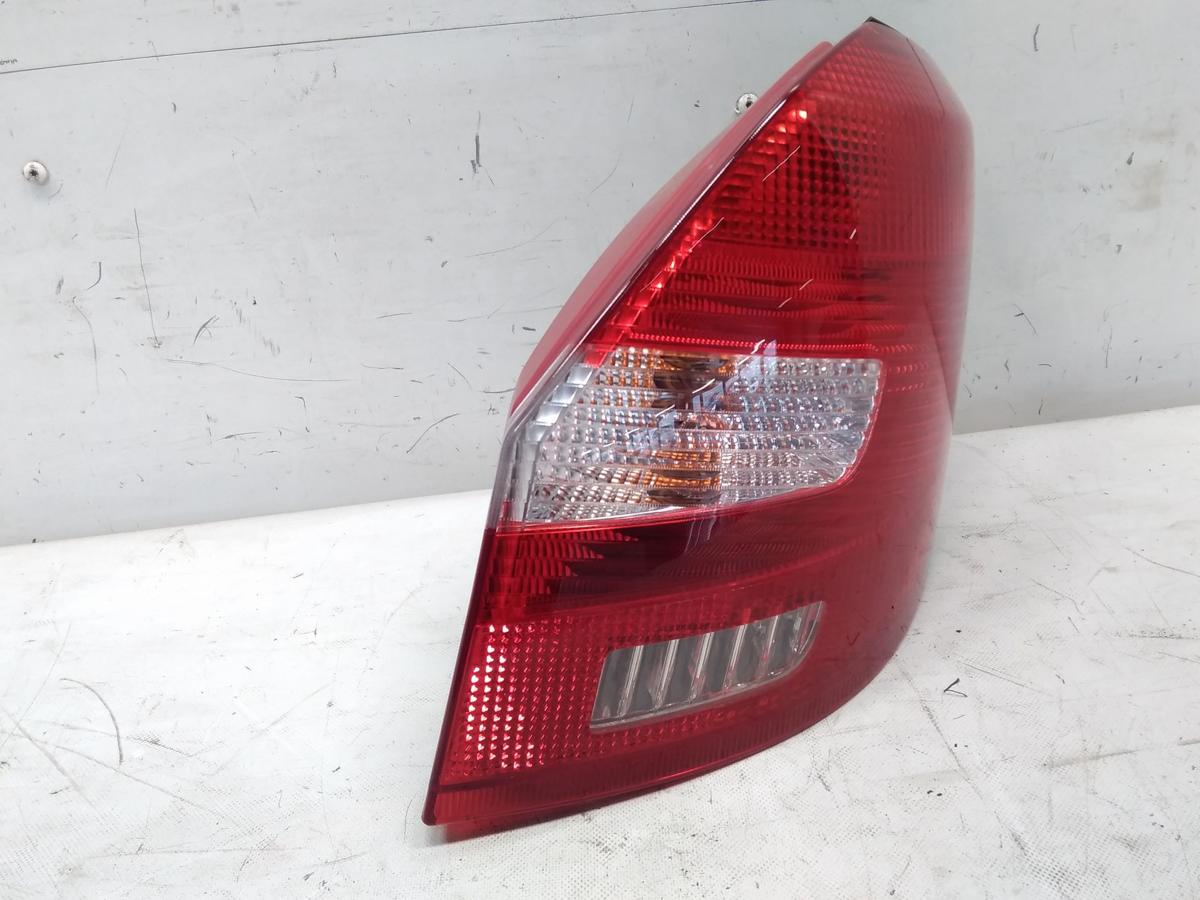 Skoda Fabia 2 5J original Rückleuchte Heckleuchte rechts Kombi Fließheck BJ2011