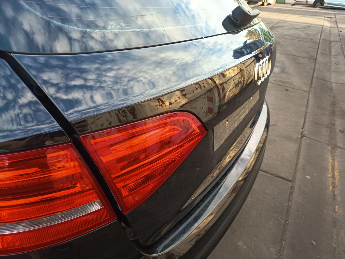 Audi A4 B8 8K Avant original Heckklappe mit Scheibe Y9B Brillantschwarz Bj 2009