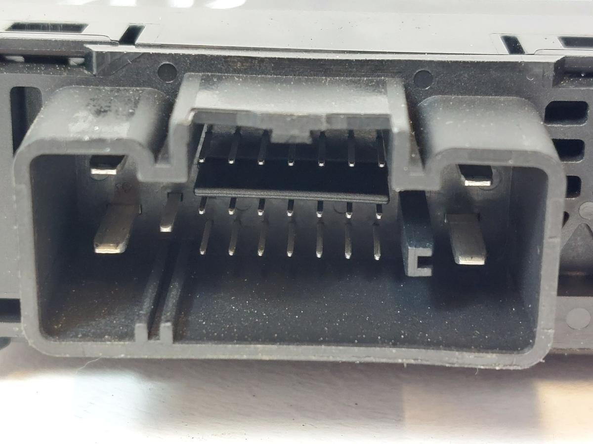 NIO EL6 Elektro SUV T&uuml;rsteuerger&auml;t hinten rechts Steuerteil Fondt&uuml;r