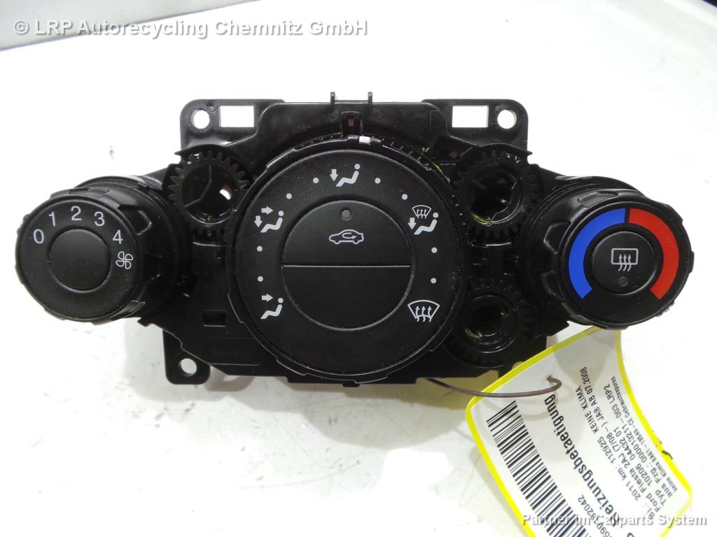 Ford Fiesta JA8 MK7 BJ 2011 Heizbetätigung Heizungsregulierung 8A61-18549-CE