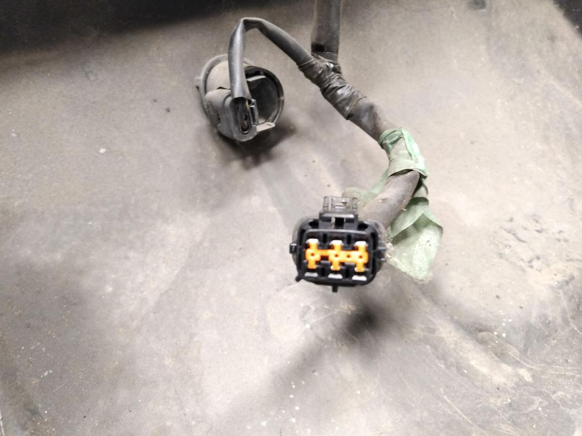 Nissan Qashqai J10 Facelift original Sto&szlig;f&auml;nger Sto&szlig;stange hinten mit PDC Bj2011