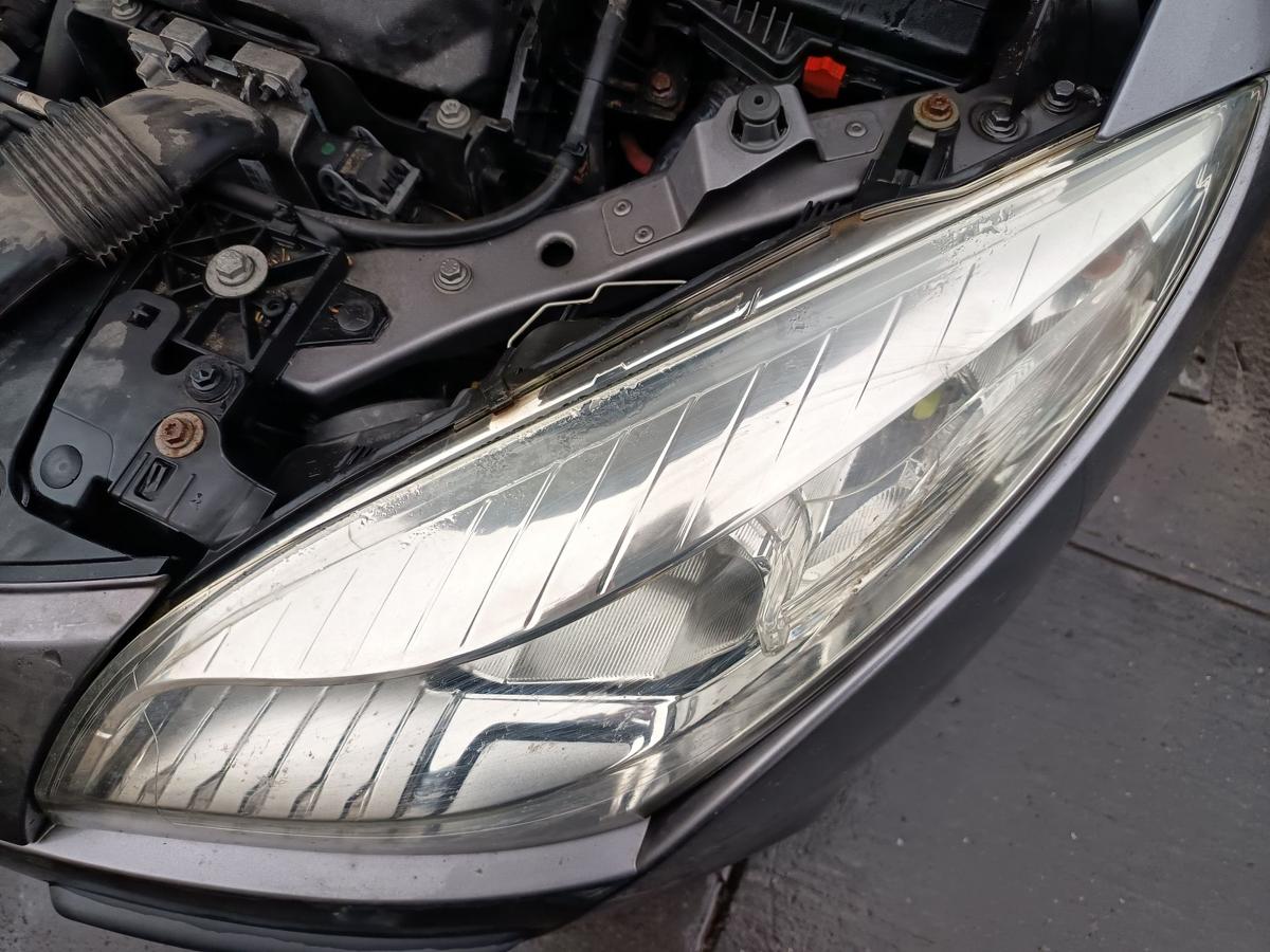 Renault Megane III orig Scheinwerfer links Halogen vor Facelift Bj 2010