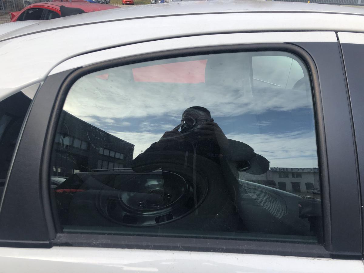 Citroen C3 Typ F T&uuml;rscheibe hinten rechts Fondt&uuml;r Seitenscheibe Scheibe Color