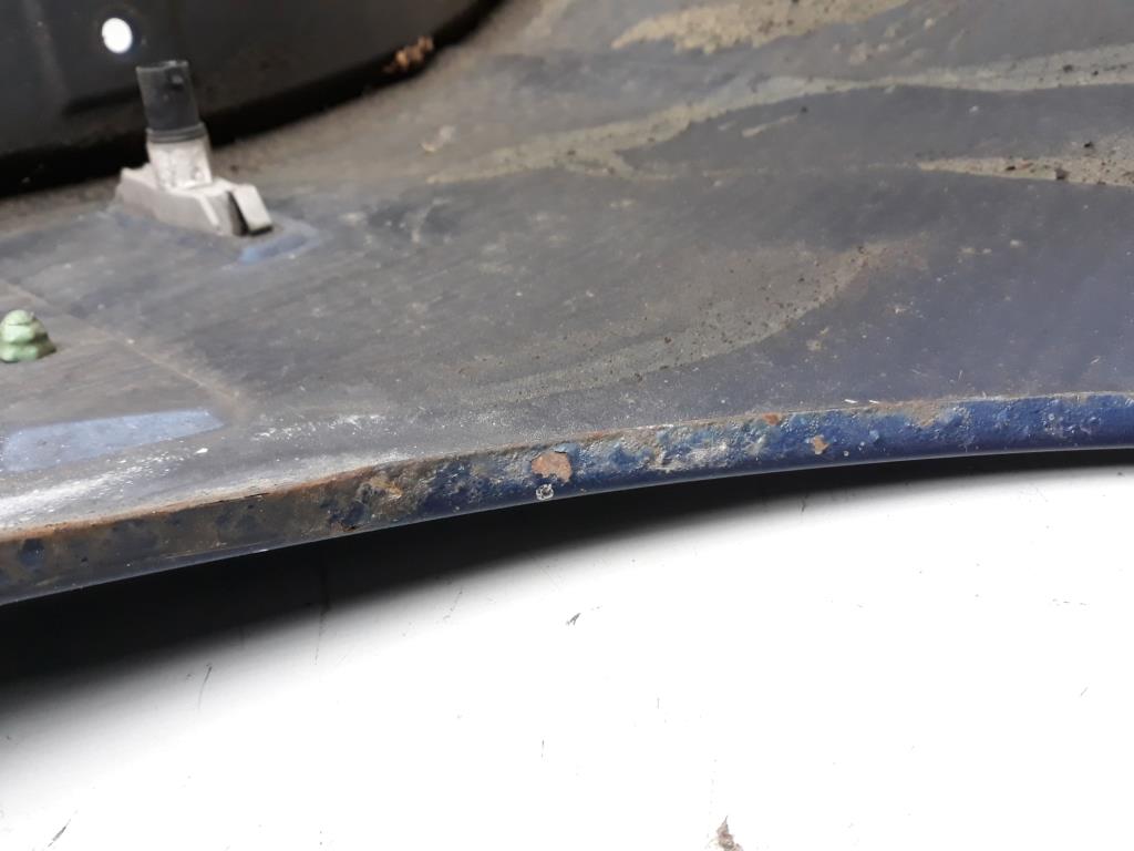 BMW E39 Kotflügel vorn links mit weißen Seitenblinker biarritzblaumetallic 1998