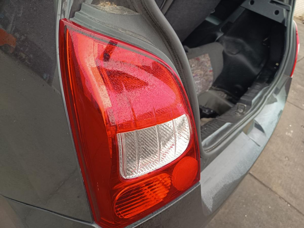 Renault Twingo II original R&uuml;ckleuchte links Heckschlusslicht Bj 2011