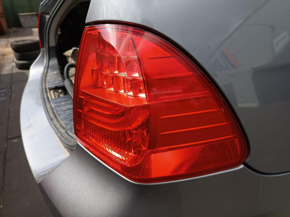 BMW 3er E91 original R&uuml;ckleuchte rechts au&szlig;en Facelift Baujahr 2009