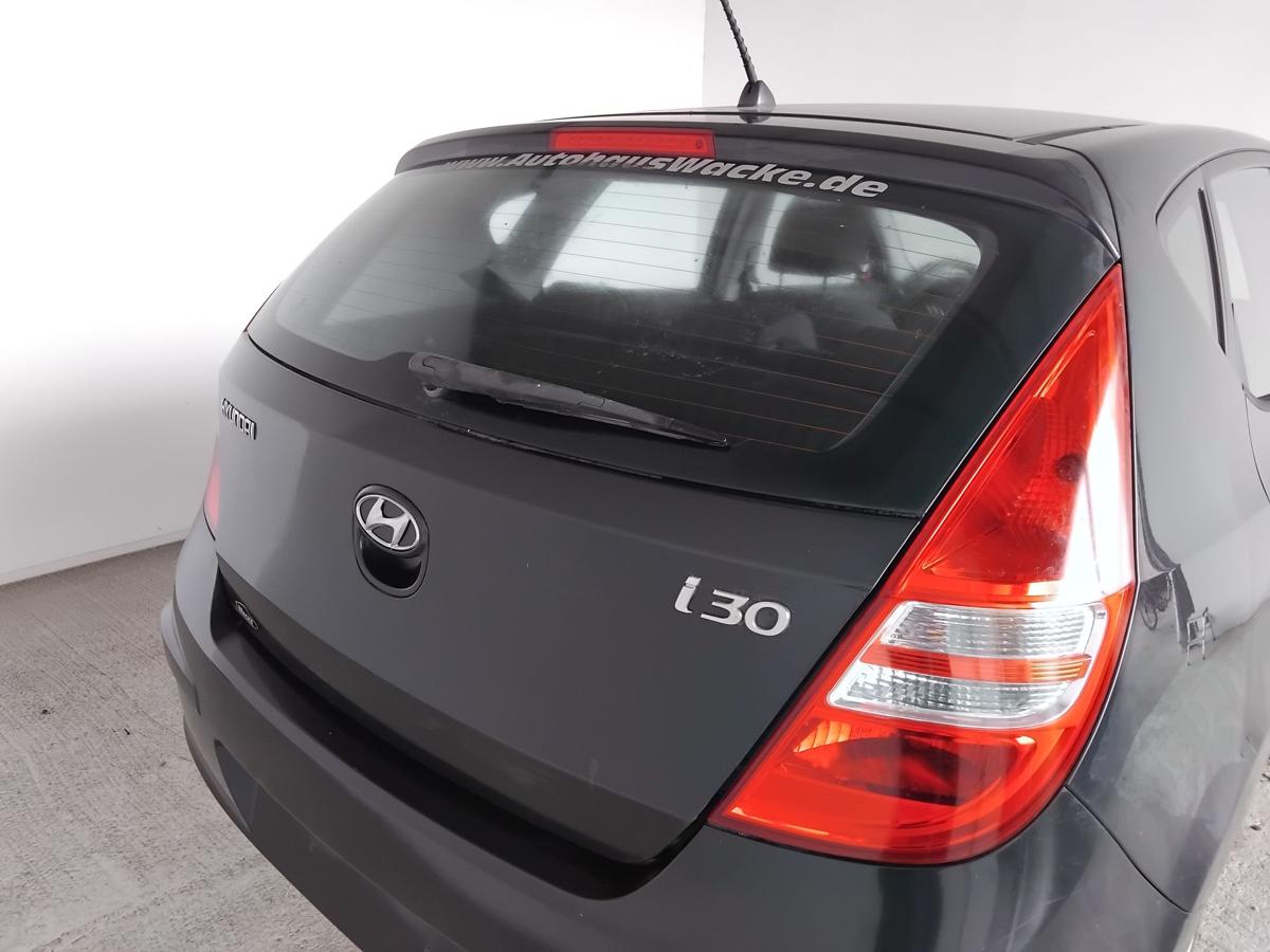 Hyundai i30 FD Heckklappe 9F Stone Black Perl. mit Heckscheibe Fließheck BJ2010