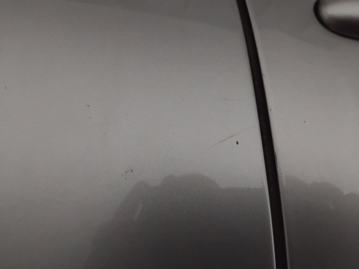 Renault Megane 3 T&uuml;r hinten rechts 5-t&uuml;rig Flie&szlig;heck BJ2008 TEHNK Beige Cendre Nacre
