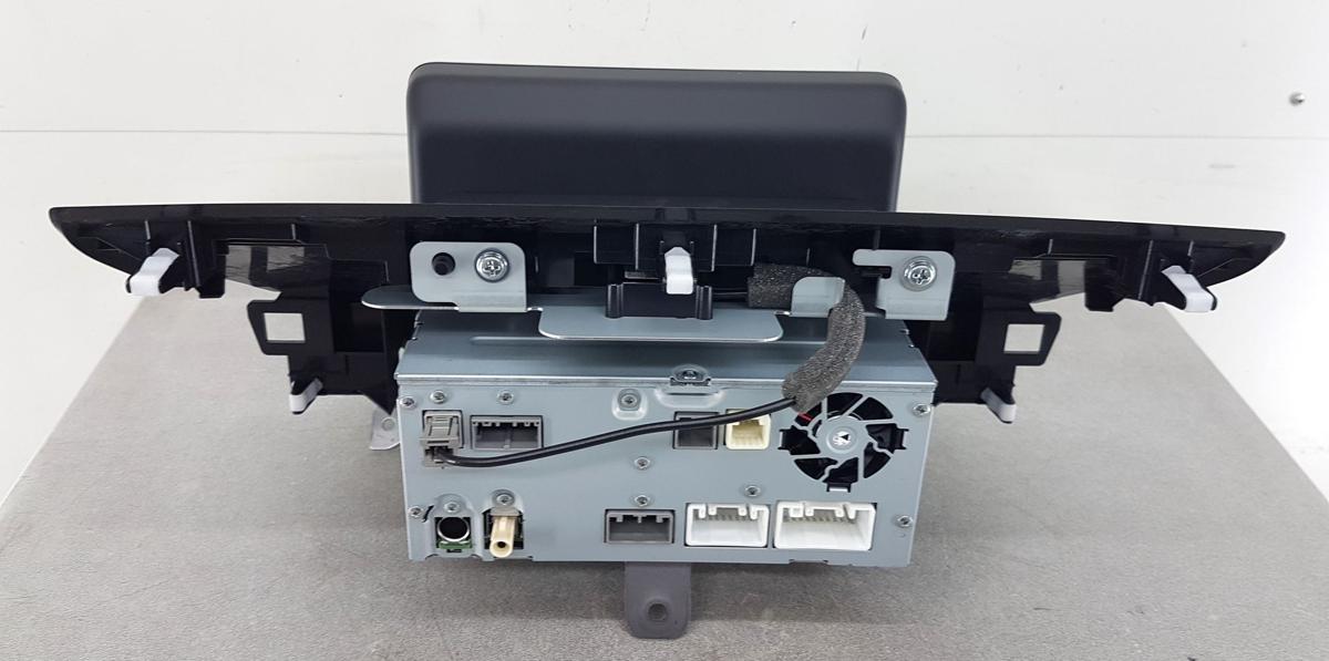 Mitsubishi Eclipse Cross Autoradio Navigation Display Bj2023 8740A150XA