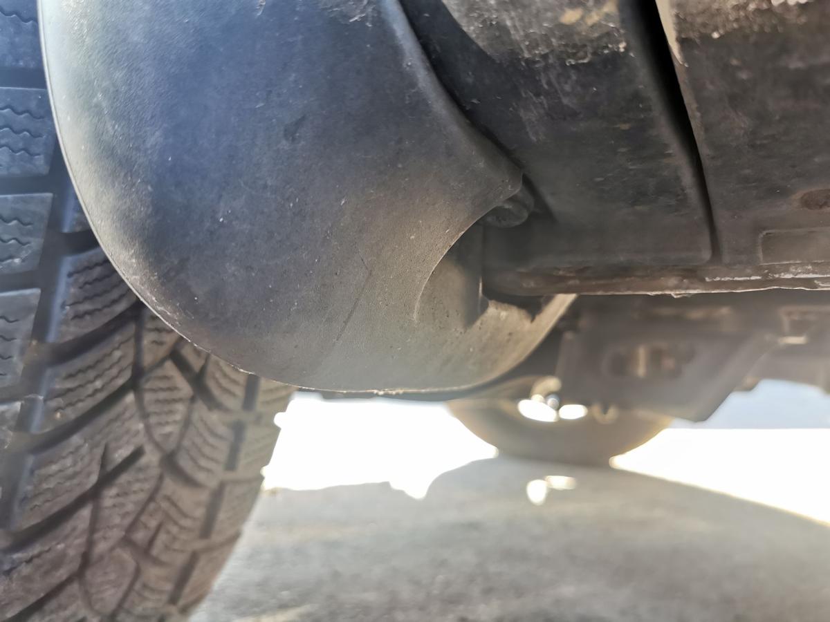 Hyundai Santa Fe CM Kotflügel Fender Seitenwand vorn links foliert TEXT BILDER