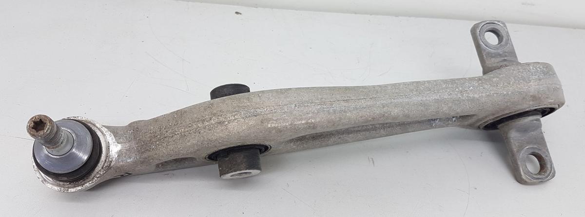 Tesla Model Y Querlenkersatz vorn rechts Satz Querlenker Bj2022 1288326-00-A