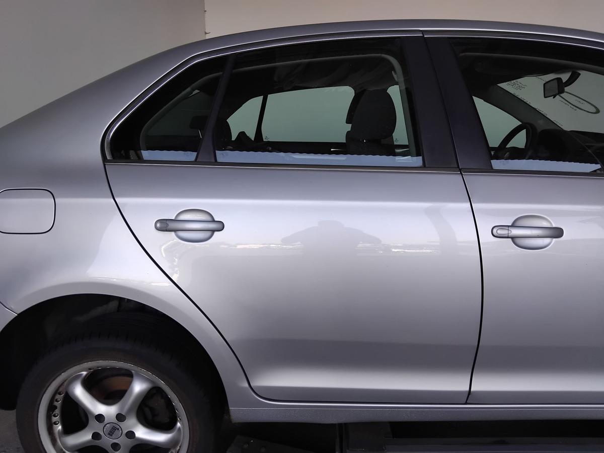 VW Jetta V 1K2 T&uuml;r hinten rechts Limousine LA7W reflexsilber BJ2007