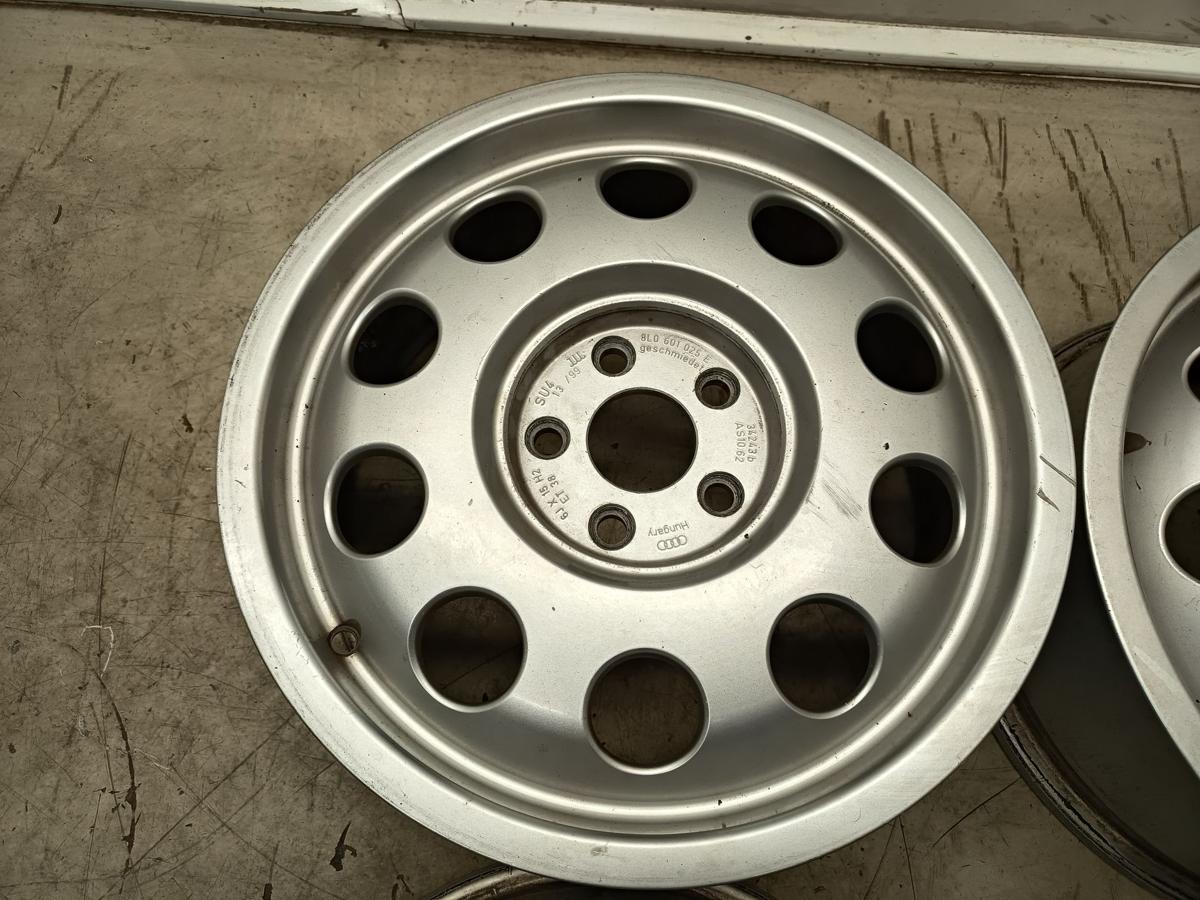 Audi A3 8L original Alufelgensatz Satz Alufelgen 8L0601025E Bj 1999