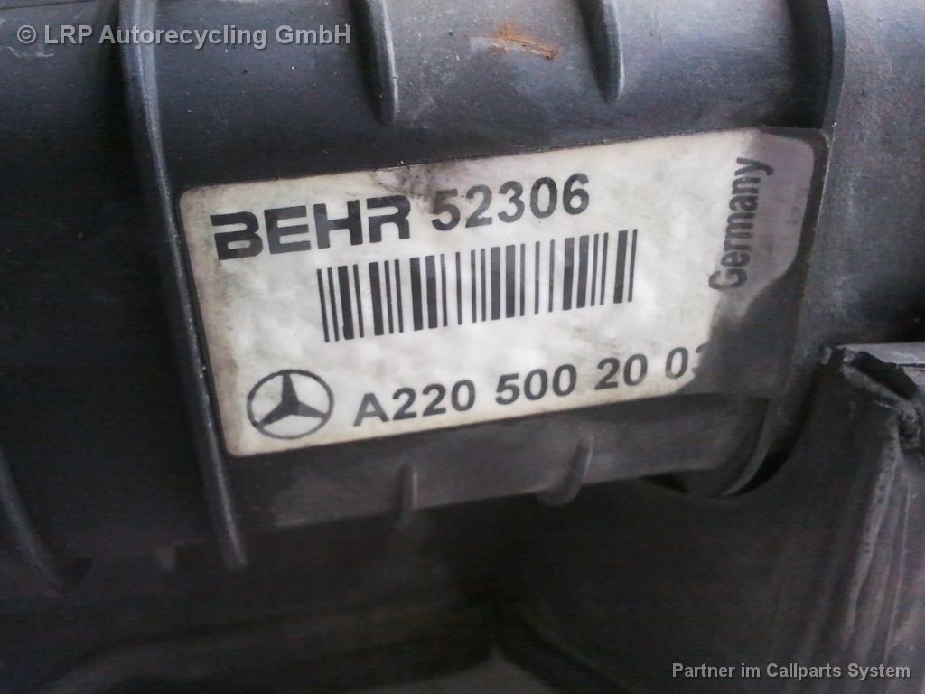 Mercedes Benz C215 Kühler 2205002003 mit Druckstellen original