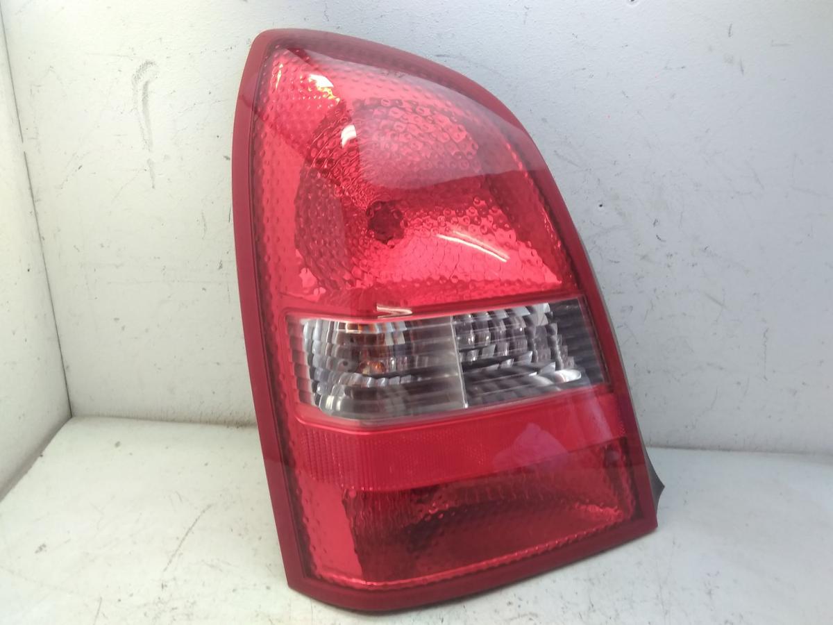 Nissan Primera P12 Stufenheck R&uuml;ckleuchte Heckleuchte links 4-t&uuml;rig Bj.2003