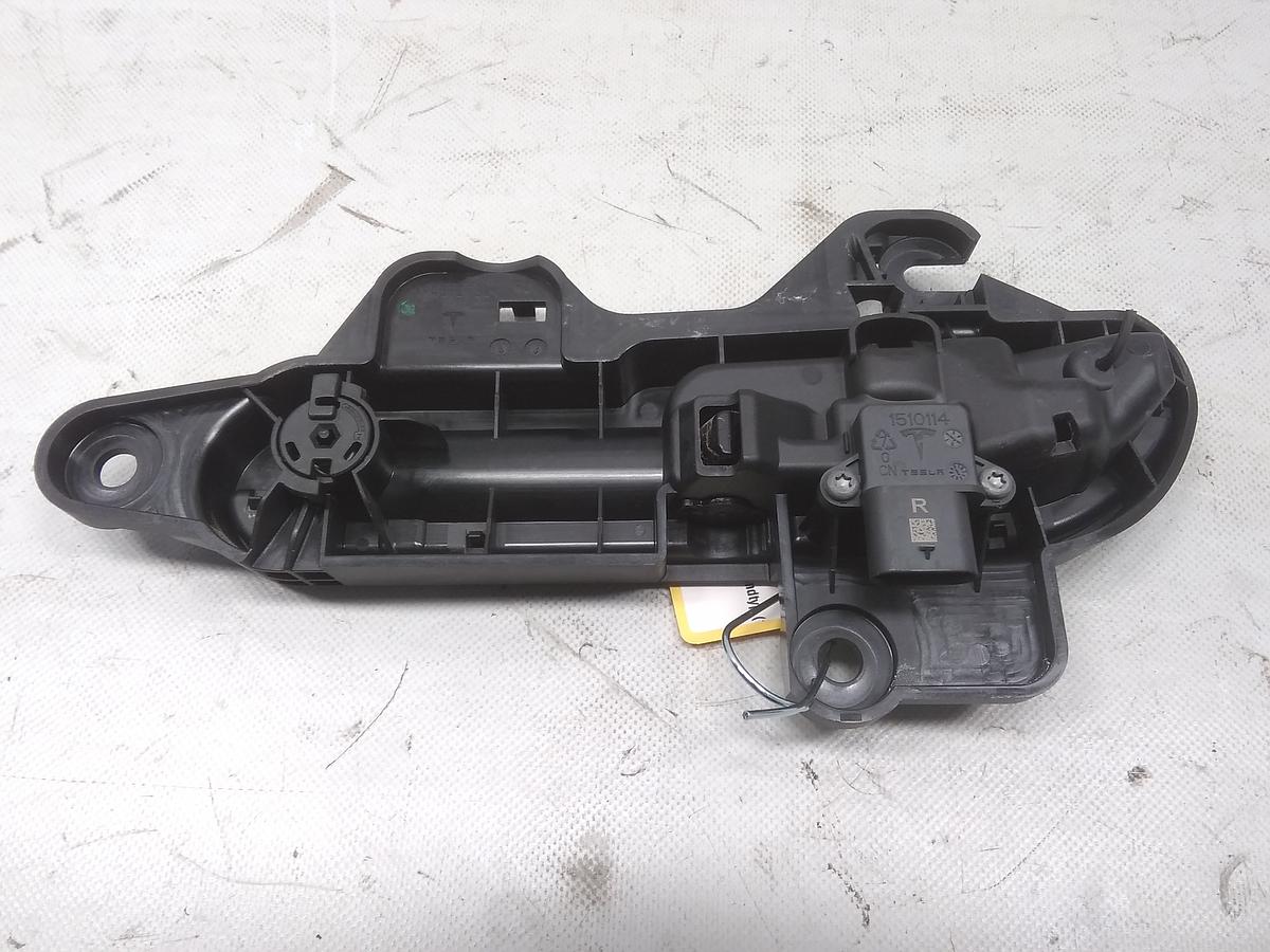 Tesla Model Y original T&uuml;rgriff rechts 1528115-00-D