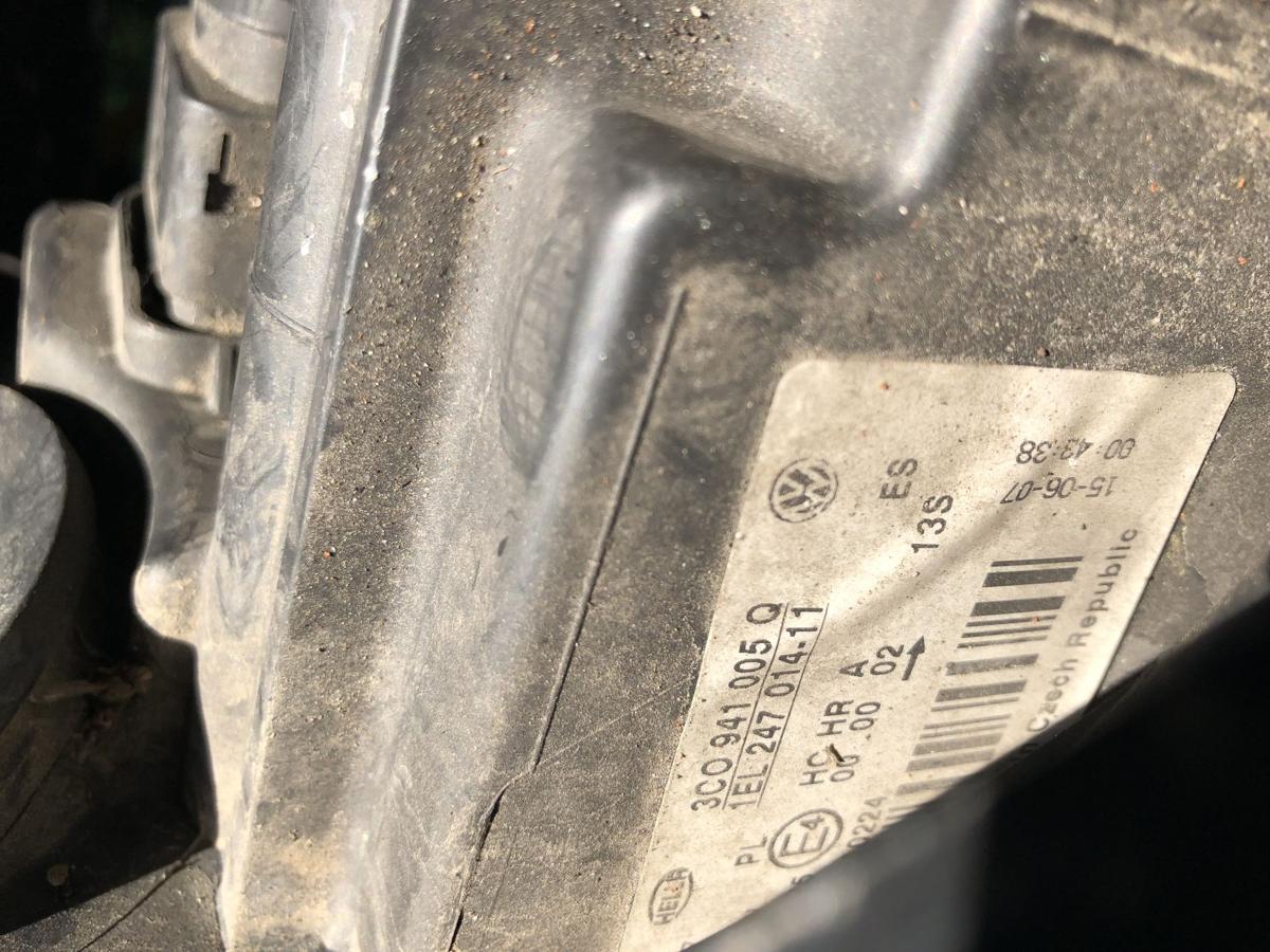 VW Passat 3C Variant Scheinwerfer links Lampe Frontscheinwerfer Halogen Hella