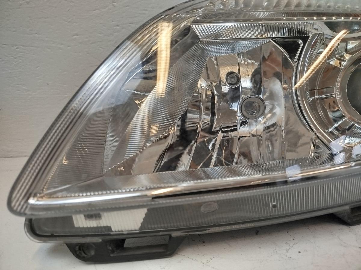 Skoda Fabia 2 II 5J ab10 Scheinwerfer links Halogen Linse ohne Kurvenlicht Skoda Fabia 2 II 5J ab10 Scheinwerfer links Halogen Linse ohne Kurvenlicht