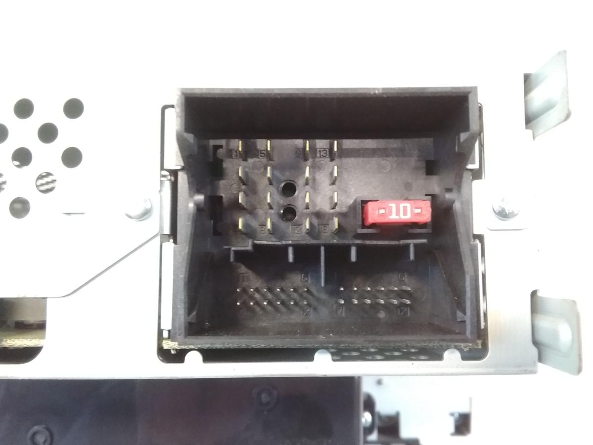 Mercedes Benz Vito 447 original Radio Audio 10 MR2310 A4479009504 Bj.2014