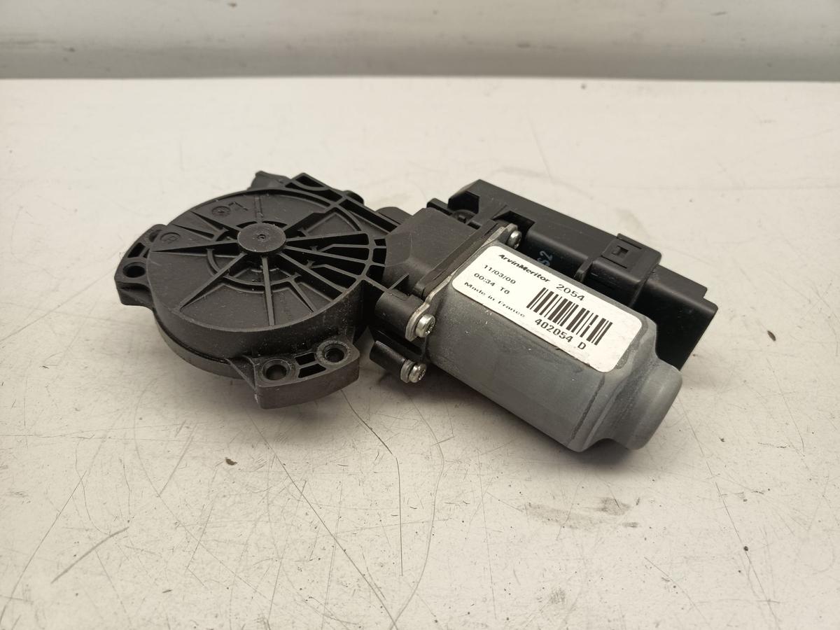 Kia cee&acute;d ED original Fensterhebermotor vorn rechts Beifahrer Bj 2009