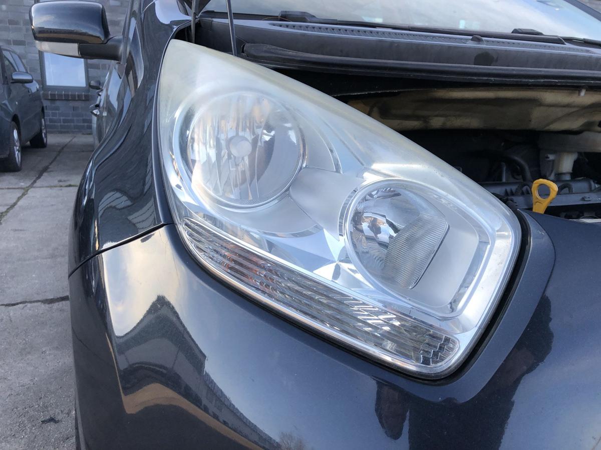 Kia Venga YN Scheinwerfer vorn rechts Hauptscheinwerfer Halogen Tr&uuml;b OEM