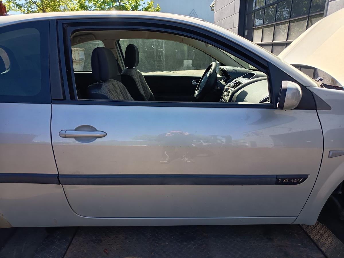 Renault Megane II original T&uuml;r rechts MV632 Polargrau 3TRG Baujahr 2003