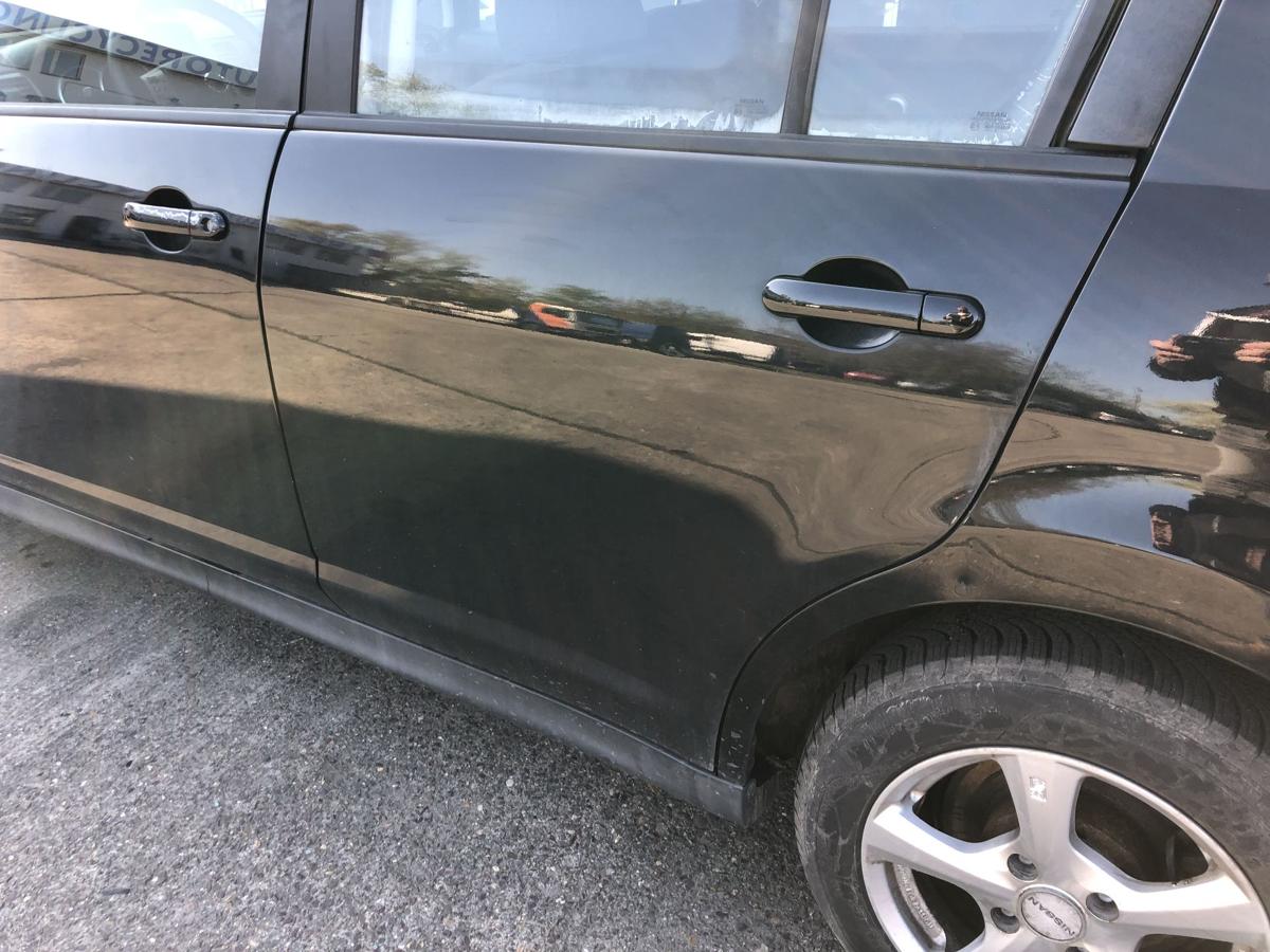 Nissan Tiida C11 T&uuml;r hinten links Fondt&uuml;r im Rohbau KH3 Superblack