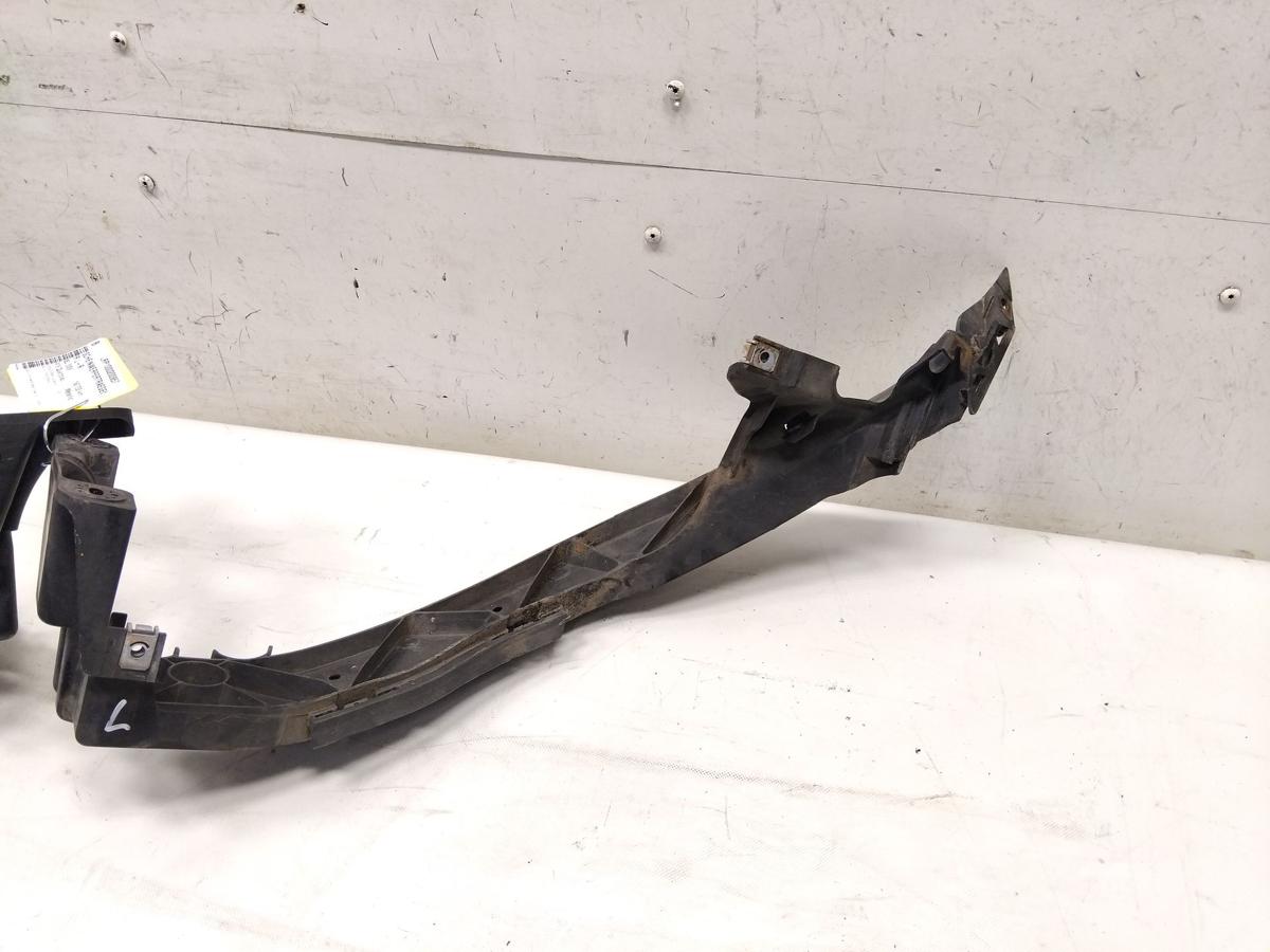 BMW 1er E81 E87 original Satz Scheinwerfertr&auml;ger Scheinwerferkonsolen Bj.2006