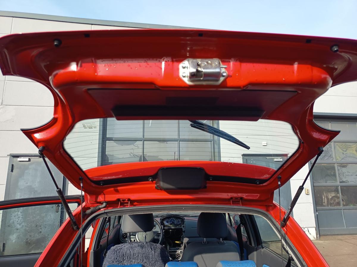 Chevrolet Matiz M200 original Heckklappe mit Scheibe 71U Super red Bj 2009