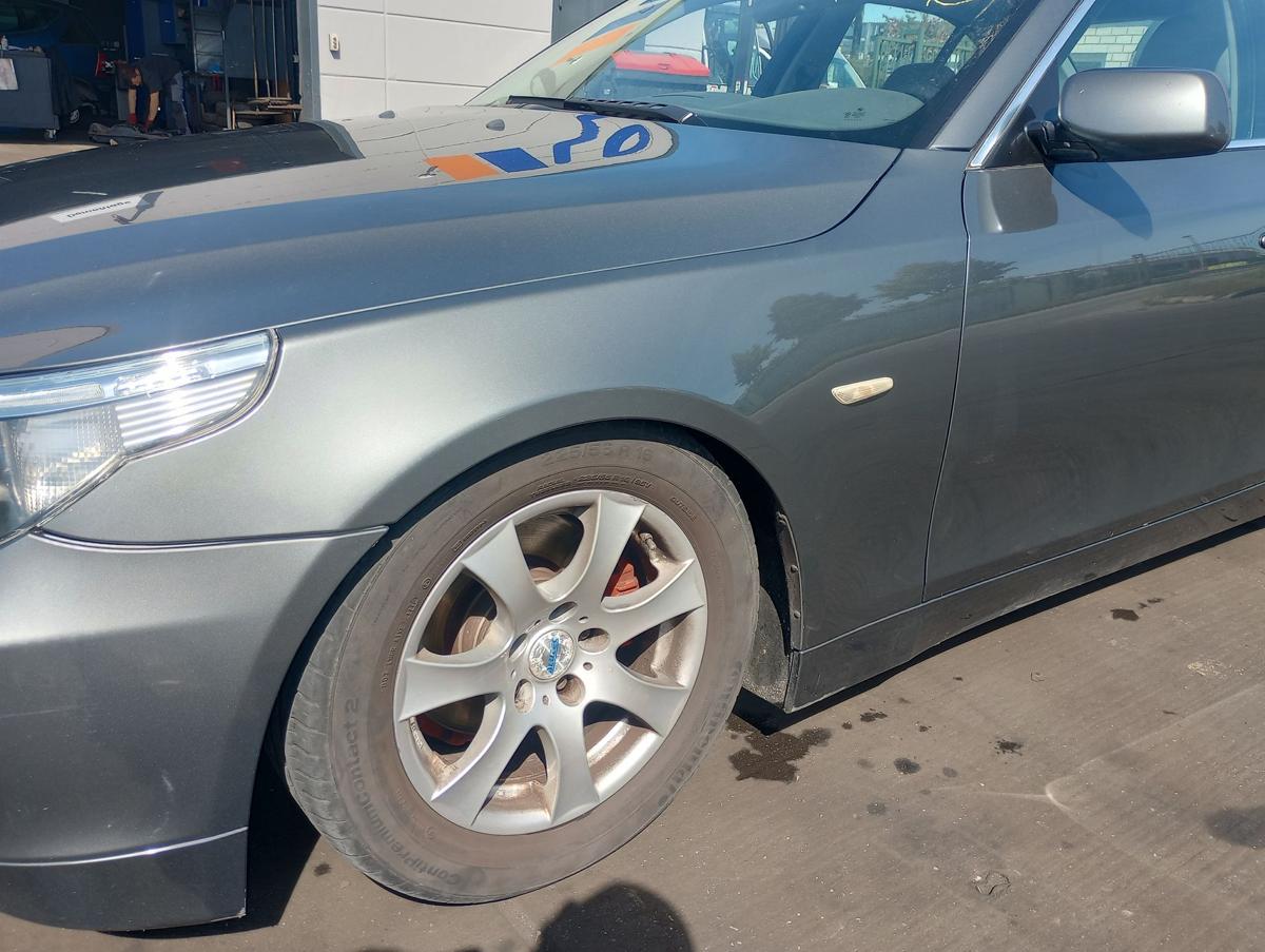 BMW 5er E60 original Kotflügel links Fahrerseite A36 Titangrau Bj 2005