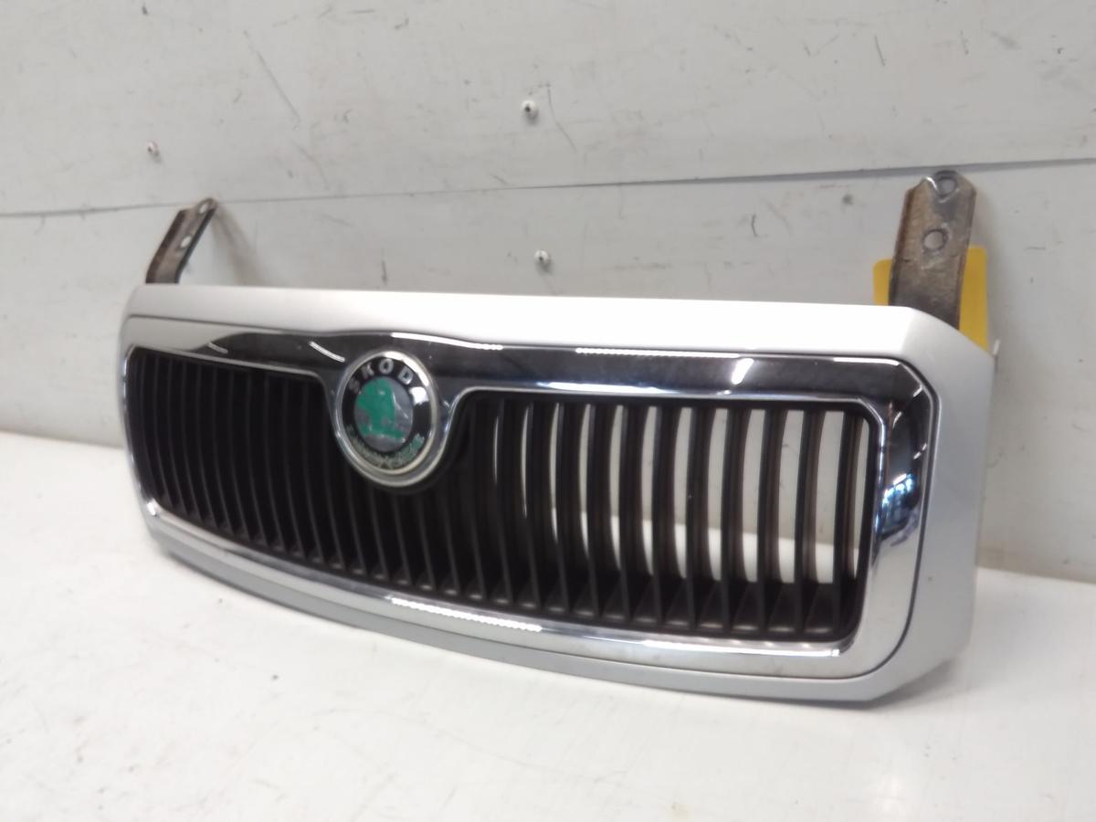 Skoda Fabia 1 6Y original K&uuml;hlergrill diamantsilber mit Emblem Bj.2001