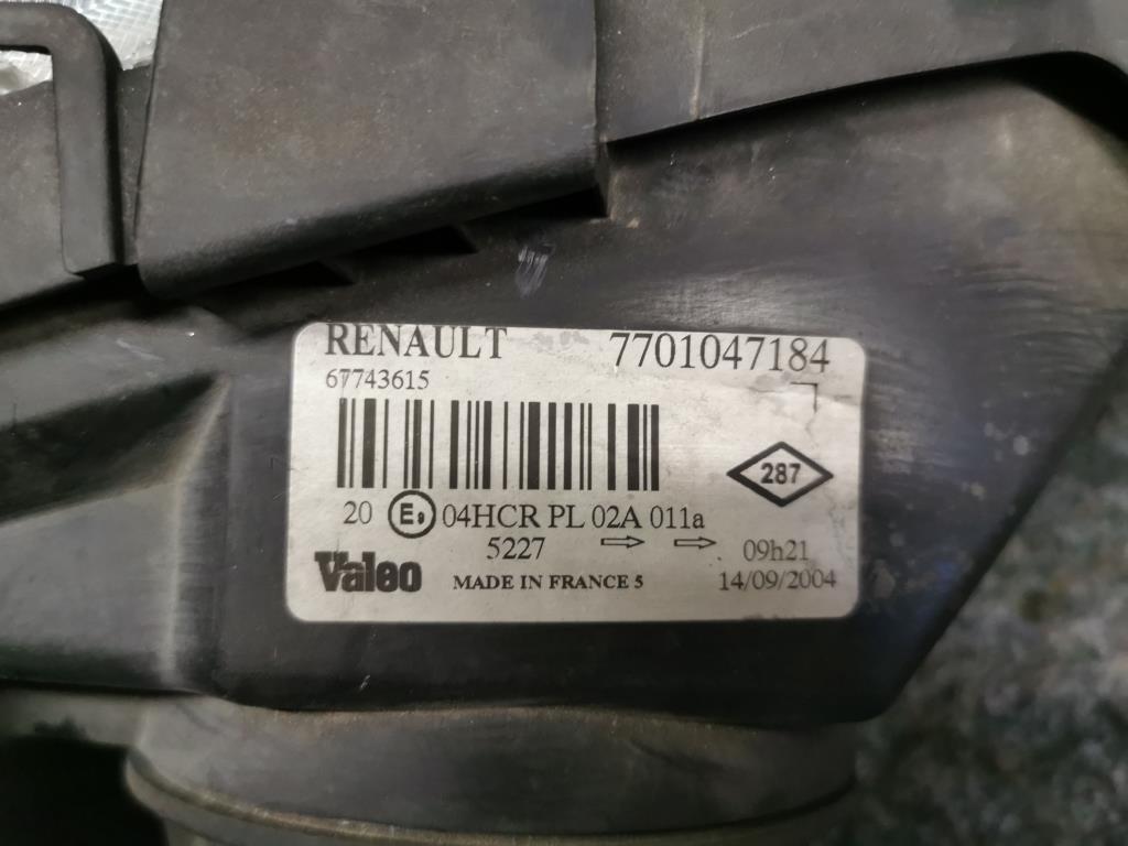 Renault Megane 1 BJ 2001 Scheinwerfer vorn links Lampe 7701047184 Valeo 99-03