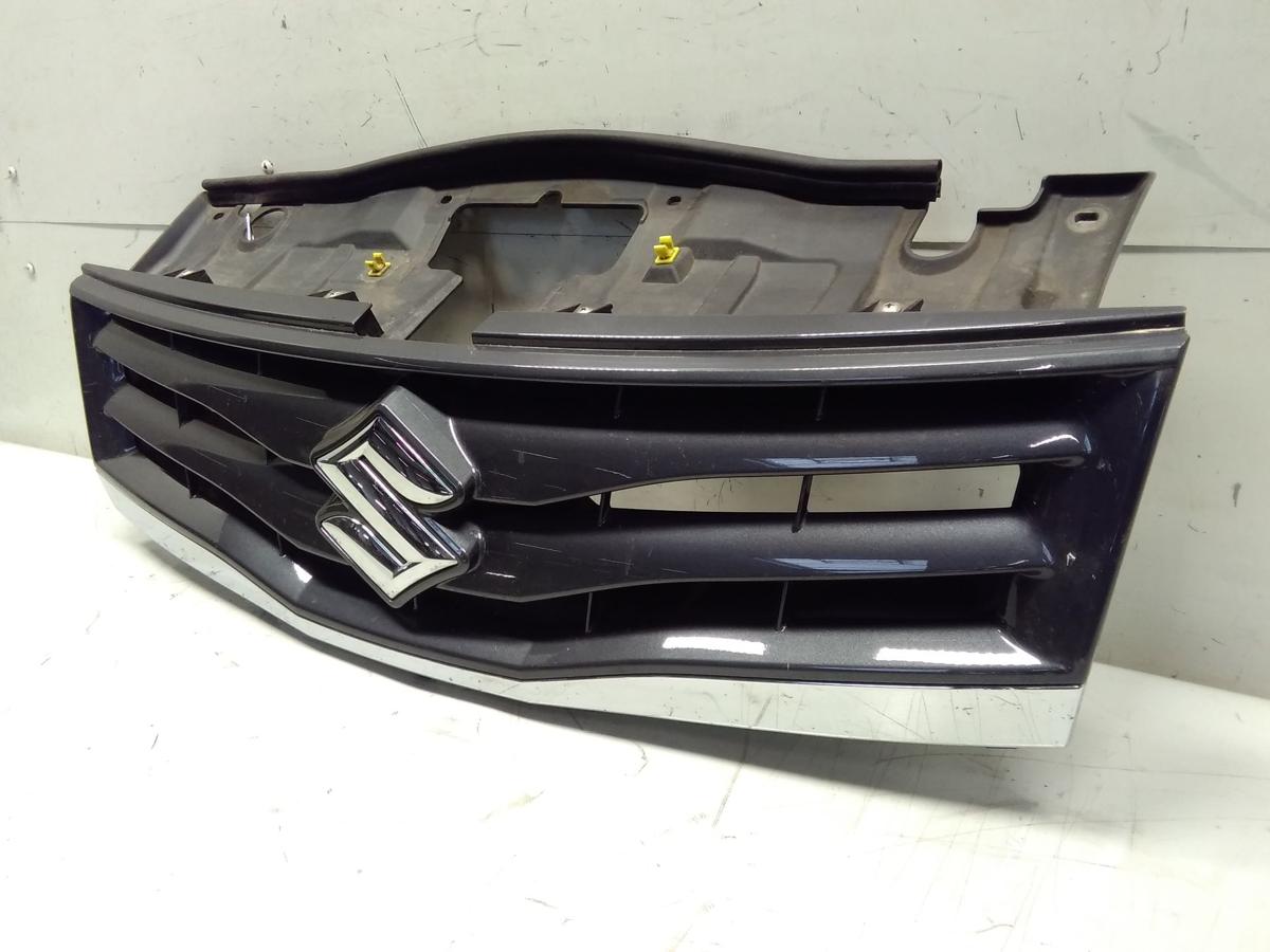 Suzuki Grand Vitara 2 JT Facelift original K&uuml;hlergrill mit Emblem Bj.2013