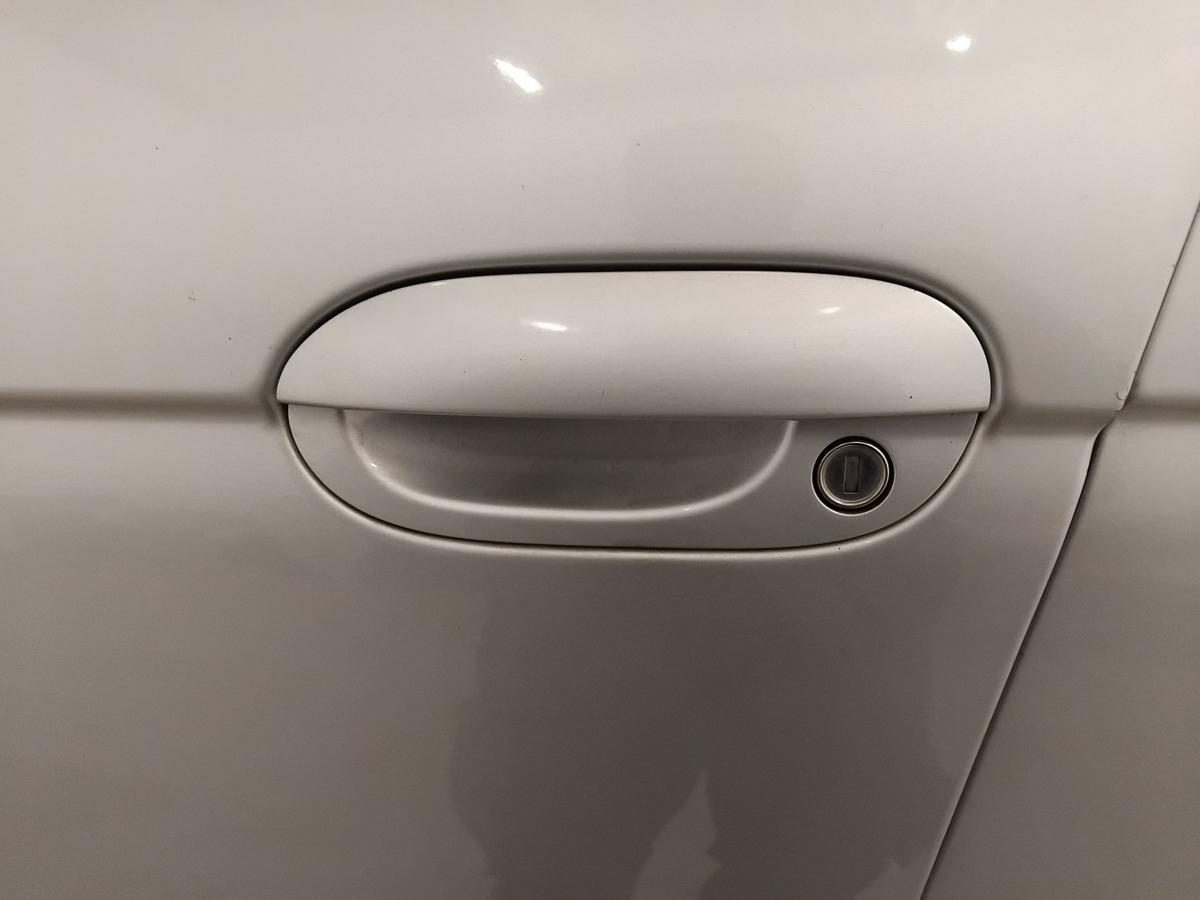 BMW 5er E39 T&uuml;r vorn links Fahrert&uuml;r titansilbermetallic 354/7 BJ2001 Rost