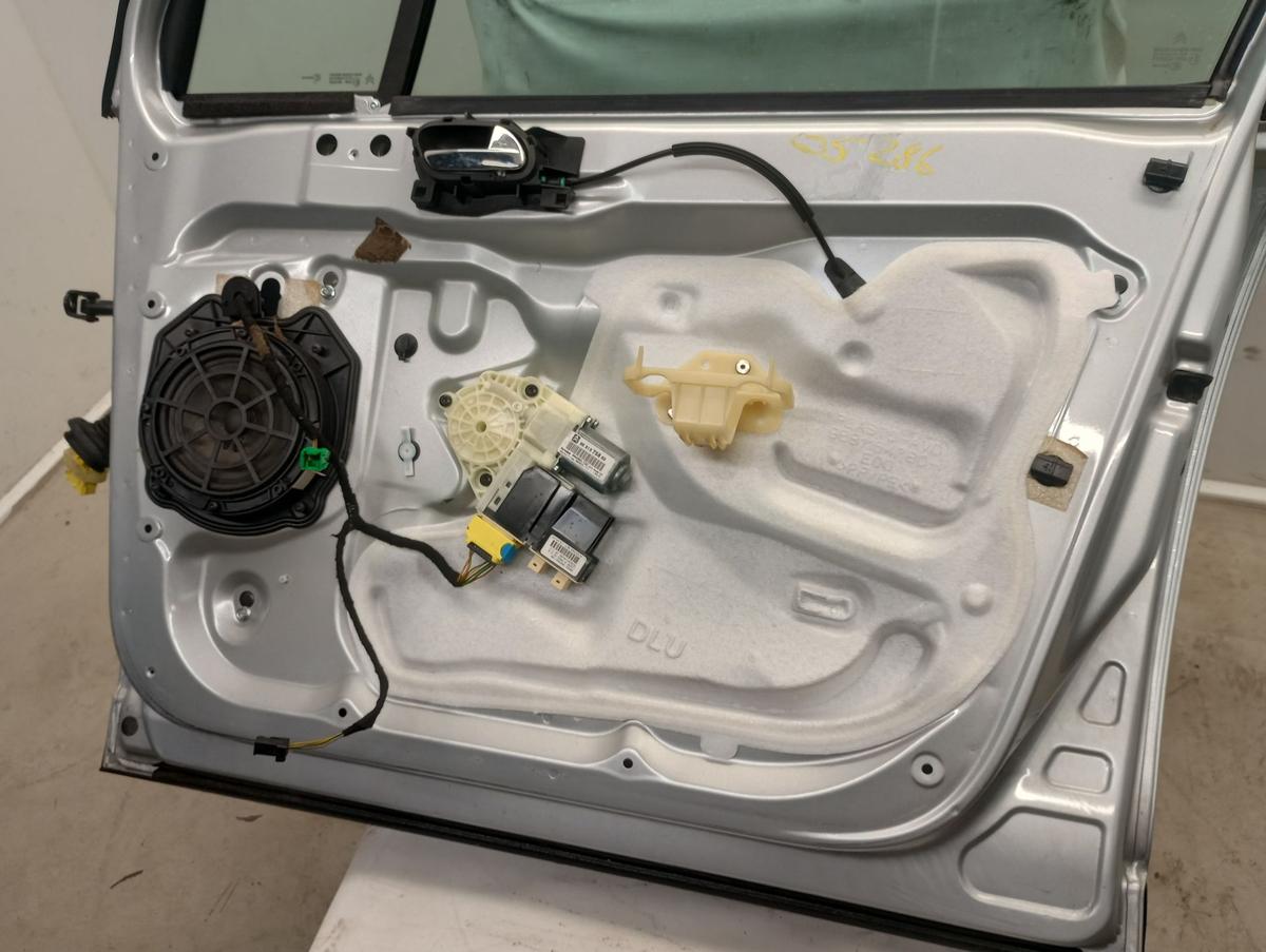Citroen C4 orig Tür vorn rechts 5türer Beifahrertür EZR Grau Bj 2004