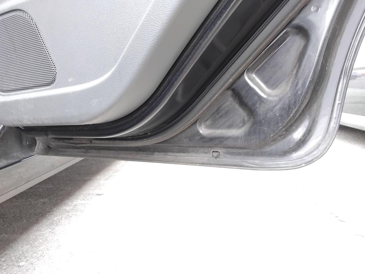 Ford Focus 2 DA3 Kombi T&uuml;r hinten rechts Facelift pantherschwarz BJ2009