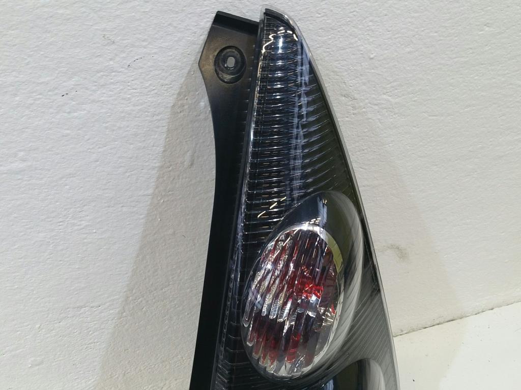 Rückleuchte Rücklicht rechts 5 türer Heckleuchte Citroen C1 P