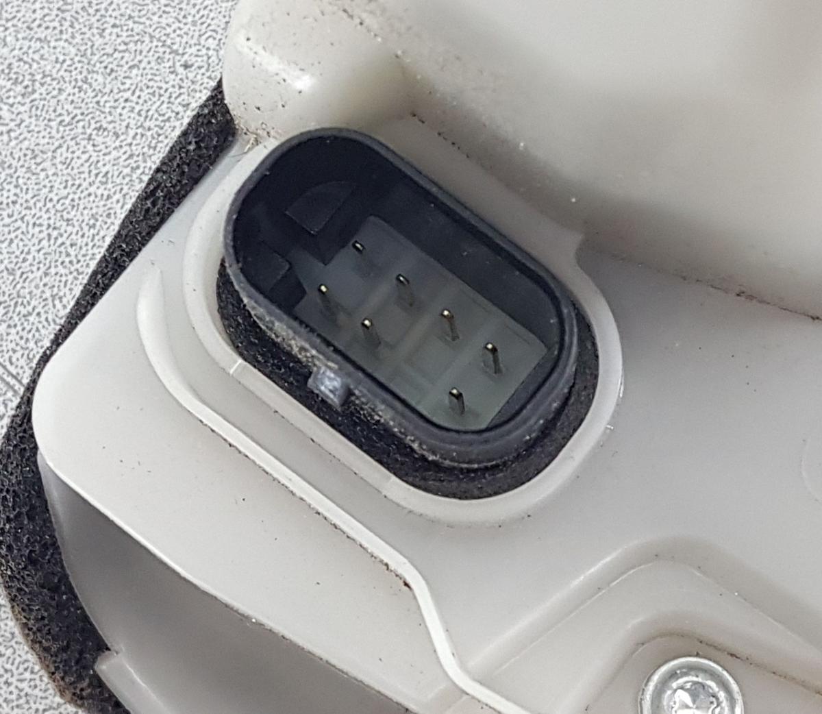 Tesla Model Y T&uuml;rschloss vorn rechts 1500673-00-B Bj2022 f&uuml;r ZV 7 Pins