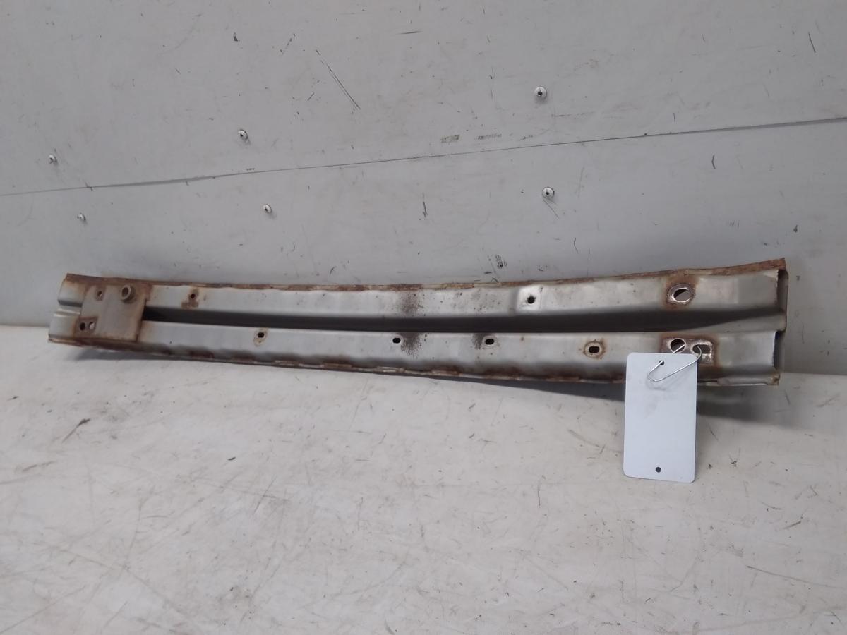 Nissan Micra 4 K13 orig. Träger Verstärkung Stoßstange Stossfänger vorn BJ2011