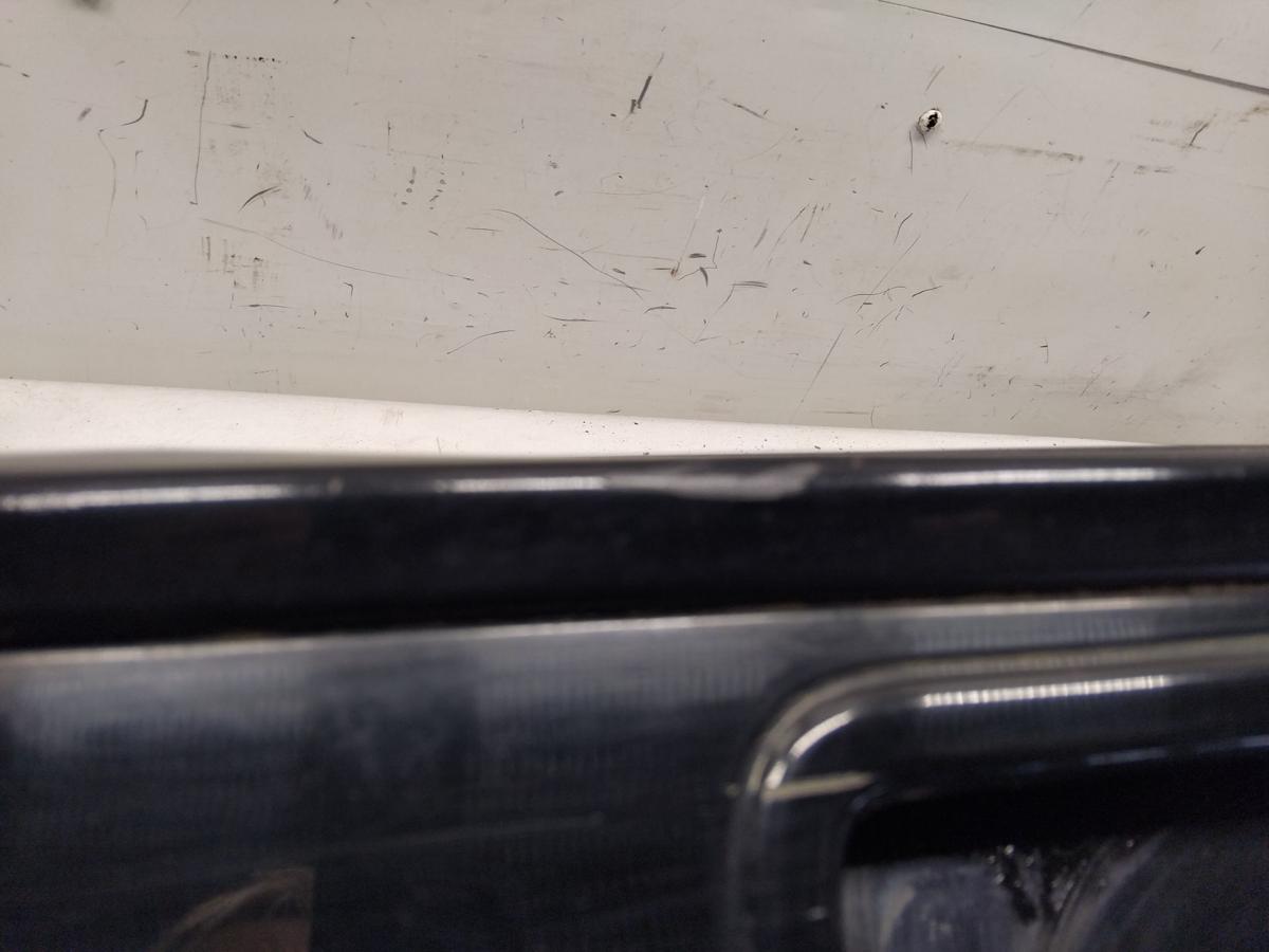 Mitsubishi Colt Z30 original Sto&szlig;f&auml;nger Sto&szlig;stange hinten 5-T&uuml;rer schwarz BJ2007
