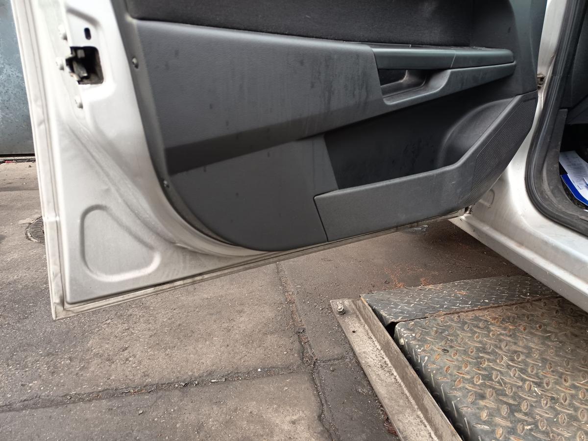 Opel Astra H Caravan Bj 2008 original Tür vorn links Fahrer Z157 Starsilber III