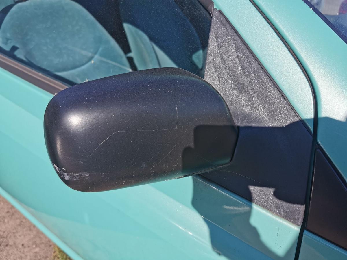 Toyota Yaris XP10 Aussenspiegel Rückspiegel Spiegel rechts elektrisch unlackiert