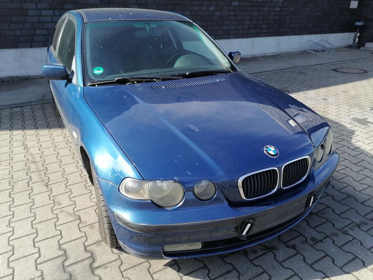 BMW E46 Compact Rücklicht Heckleuchte links BJ01-04