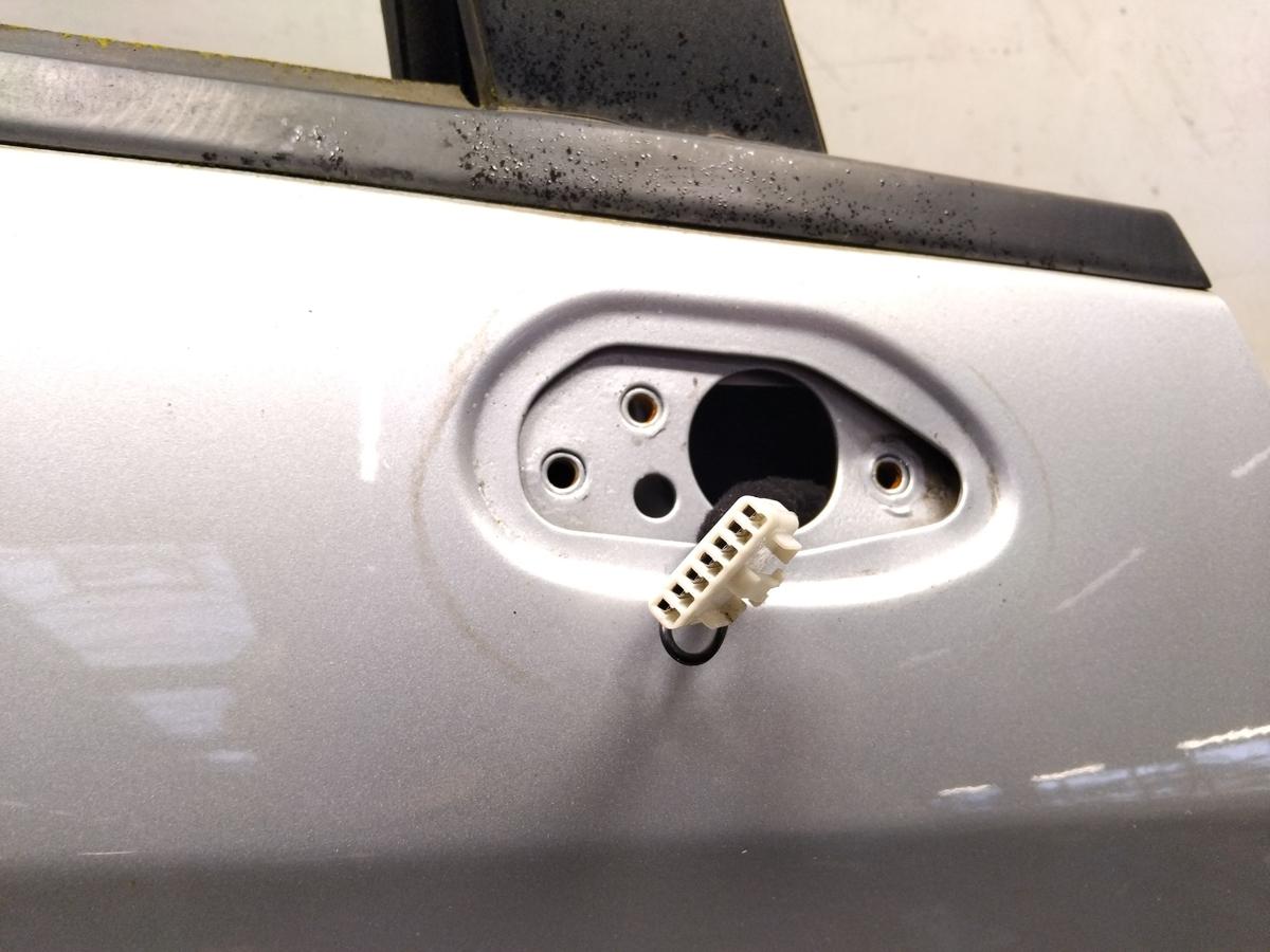 Fiat Grande Punto 199 T&uuml;r vorn rechts Beifahrert&uuml;r 5-T&uuml;rer BJ2009 589/A Grigio Argento Vivo Metallic