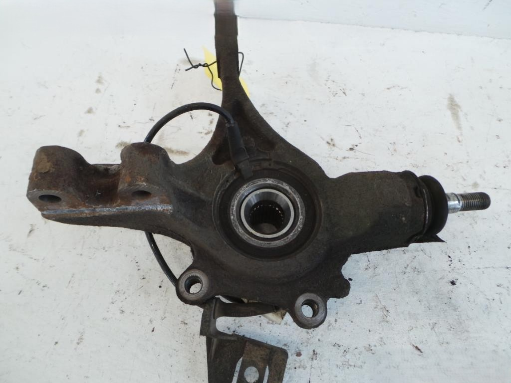 Citroen C4 5 trg Bj 06 Achsschenkel Radlagergeh&auml;use vorn rechts 1,6 80kw NFU