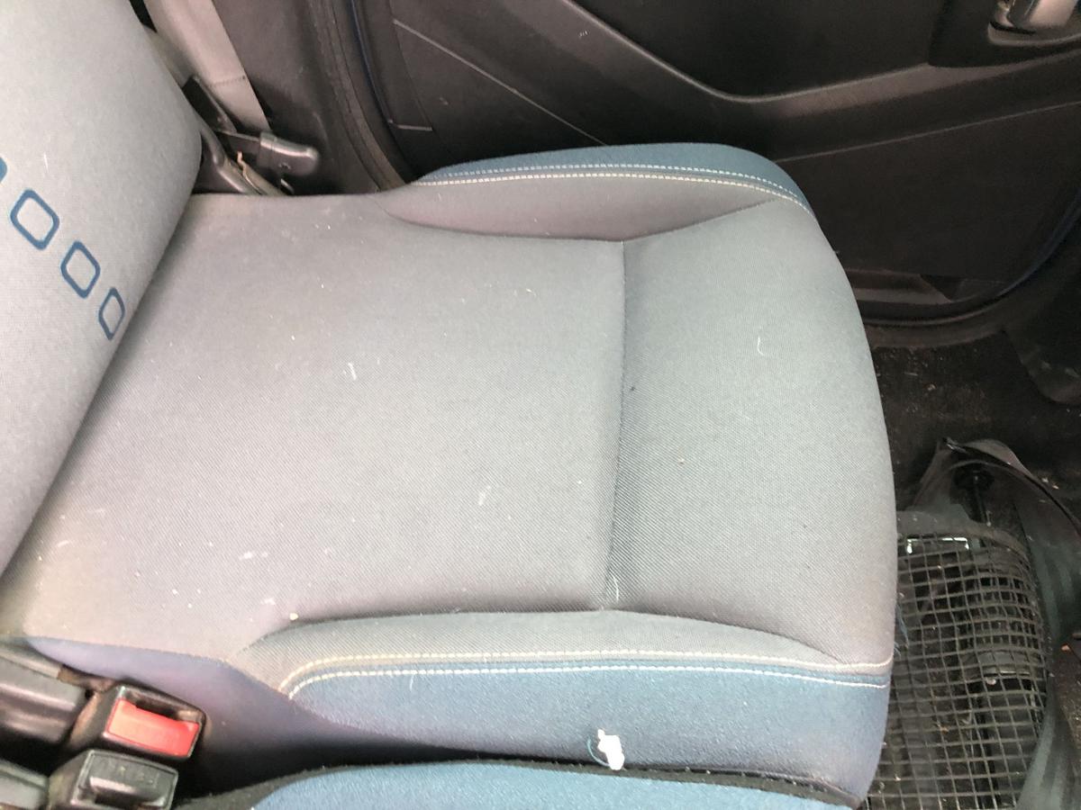 Citroen Berlingo B9 Multispace Einzelsitz hinten links Stoff R&uuml;cksitz