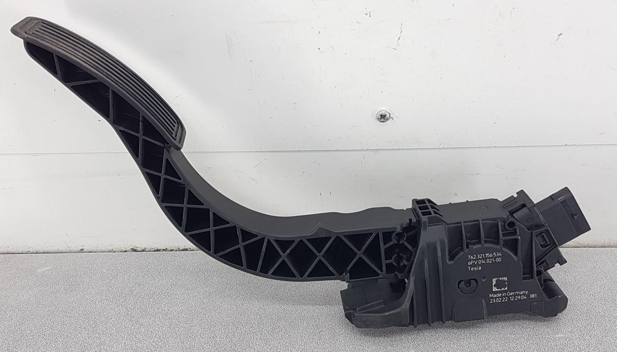 Tesla Model Y Gaspedal Gaspedalsensor Bj2022 762321156534