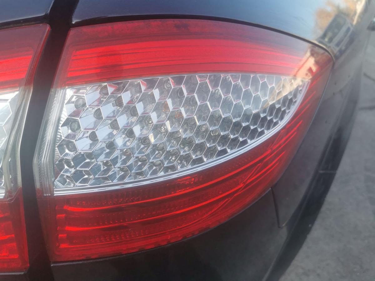 Ford Mondeo BA7 Kombi R&uuml;ckleuchte Schlussleuchte R&uuml;cklicht aussen rechts bis 10