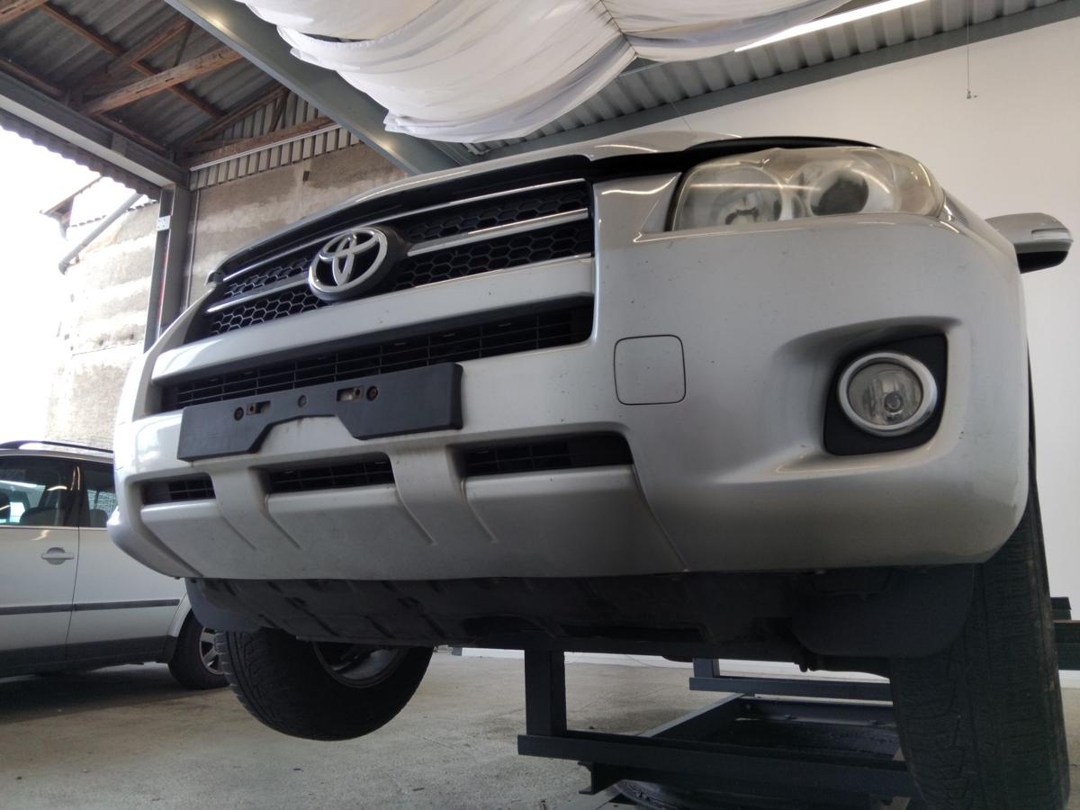 Toyota Rav4 3 Facelift original Stoßstange Stossfänger vorn BJ2010