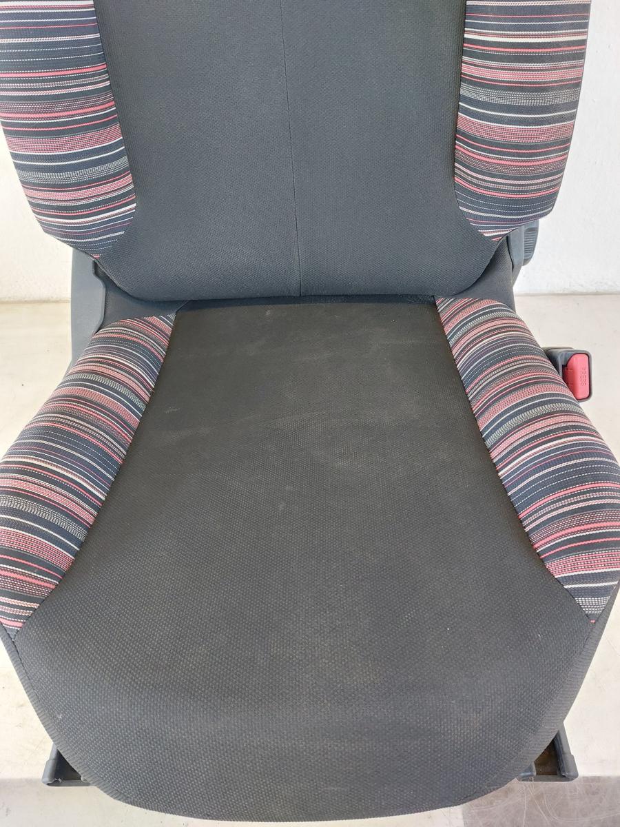 Citroen C1 PS Sitz vorn rechts Beifahrersitz 5 t&uuml;rer Stoff
